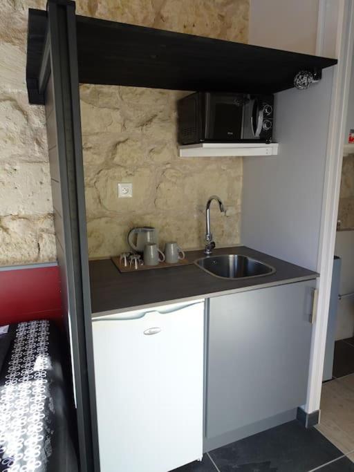 Studio Privatif Au Calme Apartment Brain-sur-Allonnes Exterior photo